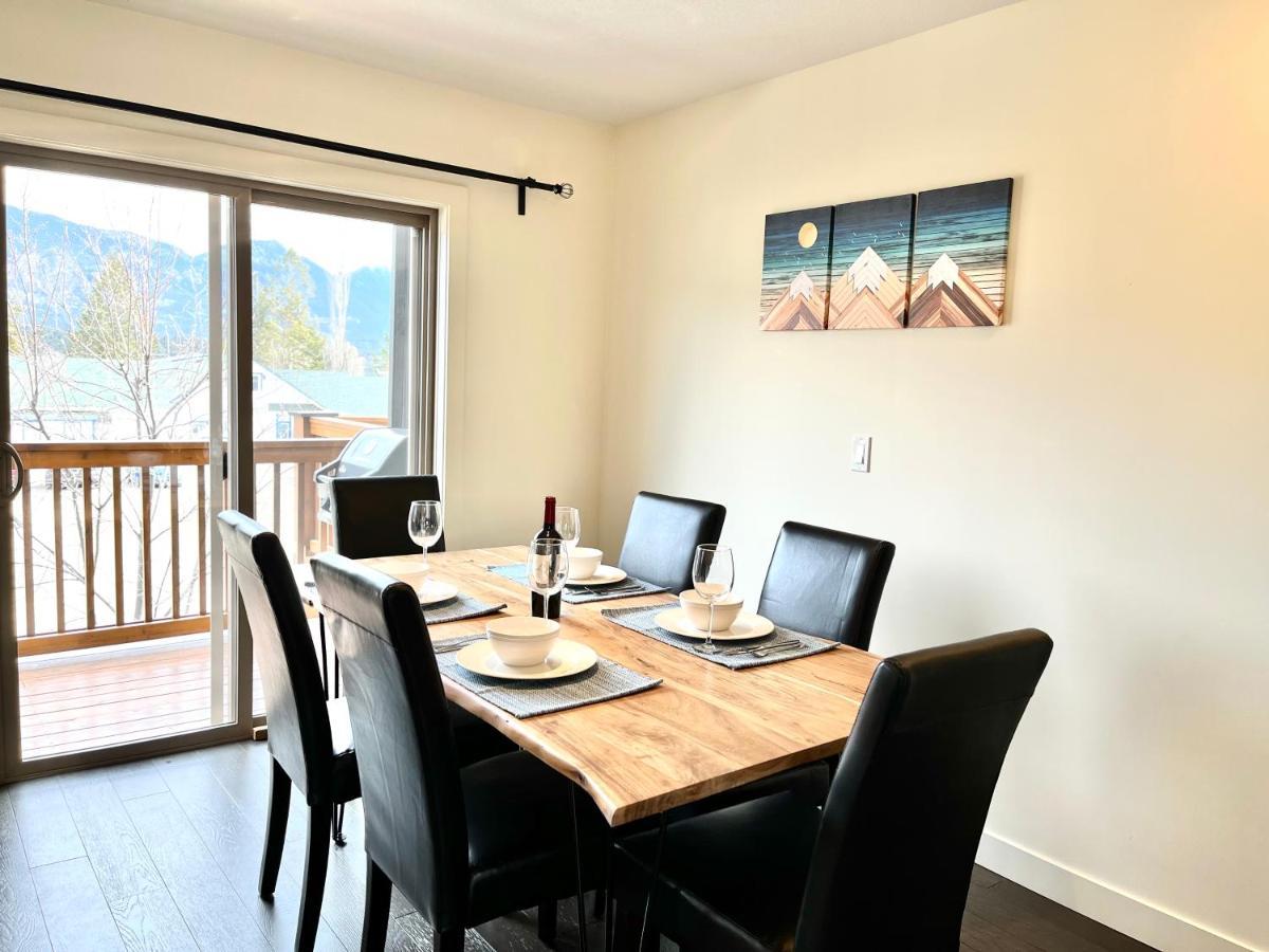 Perfect Base Invermere 3Bd Townhouse Mt Views With Garage Villa Kültér fotó