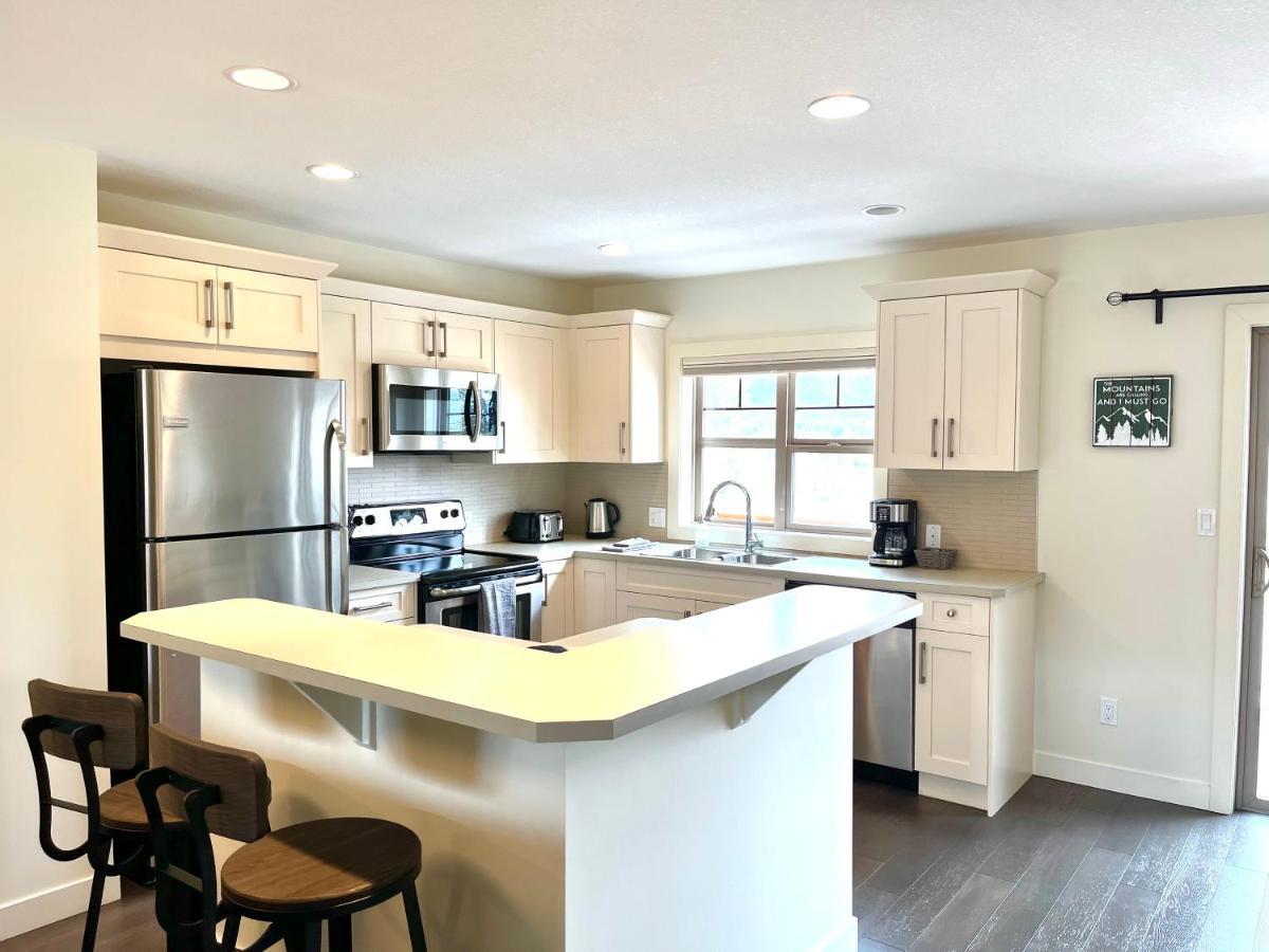 Perfect Base Invermere 3Bd Townhouse Mt Views With Garage Kültér fotó